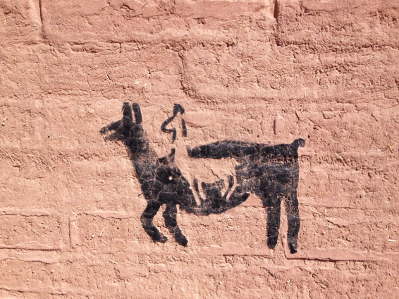 San-pedro-atacama-street-art-petroglyph